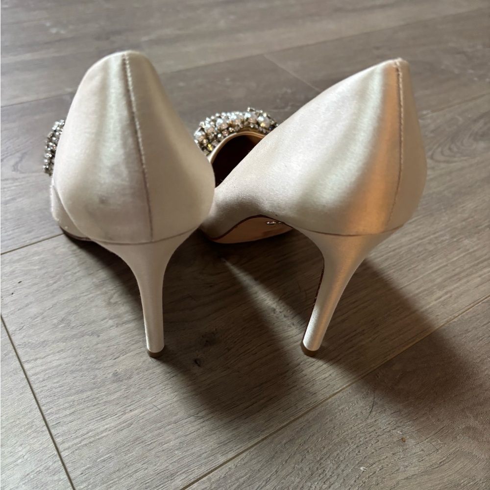 Badgley Mischka Pearl Embellished Heels - Picture 5 of 7